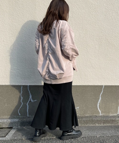 Mysa&Liina（ミーサリーナ）の「シャーリングゆるブルゾン（ブルゾン・レディース・ブラック/カーキ/アイボリー・M）」の17枚目の写真