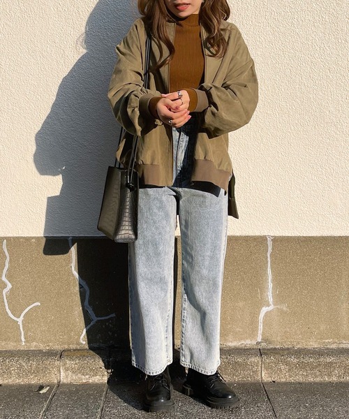 Mysa&Liina（ミーサリーナ）の「シャーリングゆるブルゾン（ブルゾン・レディース・ブラック/カーキ/アイボリー・M）」の10枚目の写真