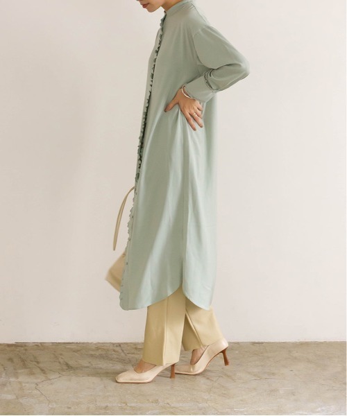 RANDA(ランダ)の「ニットレイヤードロングシャツワンピース(シャツワンピース・レディース・ブルー/ベージュ/グリーン・FREE)」の5枚目の写真