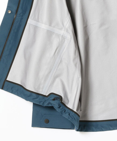 THE NORTH FACE（ザノースフェイス）の「THE NORTH FACE / FL Short Jacket（ブルゾン・レディース・ブルー/ブラック・MEDIUM）」の17枚目の写真