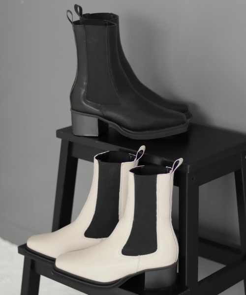 スクエアトゥのヒールサイドゴアブーツ