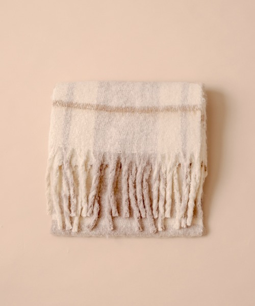 OLIVE des OLIVE(オリーブデオリーブ)の「【WEB限定】ブークレチェックマフラー(マフラー・レディース・ベージュ/オフホワイト・FREE)」の5枚目の写真