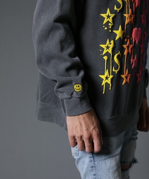 STUD MUFFIN（スタッドマフィン）の「msw1028-ピグメントダイコットン裏毛 スターグラムグラデーションフォームptスエットシャツ（スウェット・メンズ・ホワイト/チャコールグレー・2/4/3）」の6枚目の写真