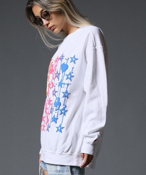 STUD MUFFIN（スタッドマフィン）の「msw1028-ピグメントダイコットン裏毛 スターグラムグラデーションフォームptスエットシャツ（スウェット・メンズ・ホワイト/チャコールグレー・2/4/3）」の13枚目の写真