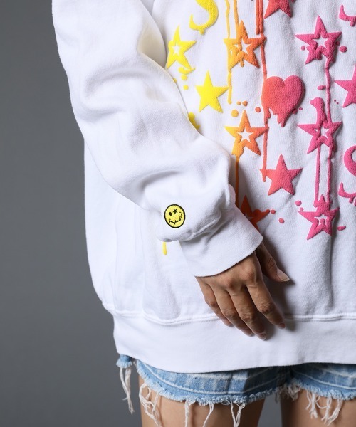 STUD MUFFIN（スタッドマフィン）の「msw1028-ピグメントダイコットン裏毛 スターグラムグラデーションフォームptスエットシャツ（スウェット・メンズ・ホワイト/チャコールグレー・2/4/3）」の15枚目の写真