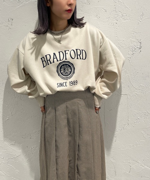 apres jour mignon（アプレジュールミニョン）の「サイドリブカレッジプリントスウェット【ZOZOTOWN限定アイテム】（スウェット・レディース・アイボリー/ブラック/ダークグリーン/ナチュラル・X-LARGE/フリー）」の5枚目の写真