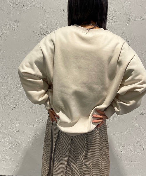 apres jour mignon（アプレジュールミニョン）の「サイドリブカレッジプリントスウェット【ZOZOTOWN限定アイテム】（スウェット・レディース・アイボリー/ブラック/ダークグリーン/ナチュラル・X-LARGE/フリー）」の8枚目の写真