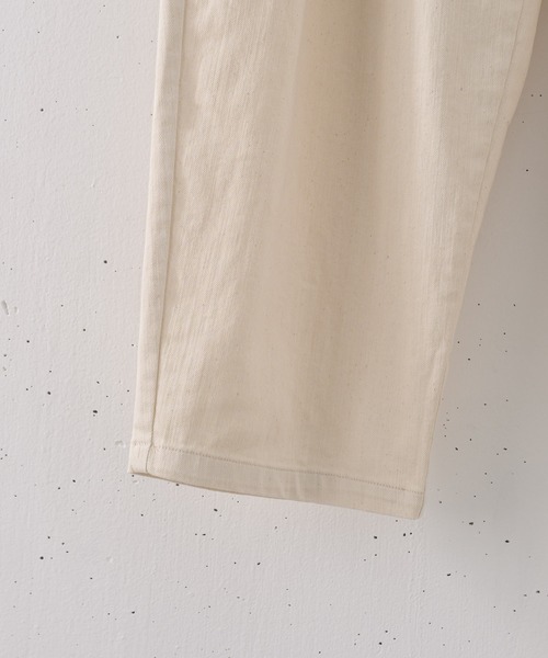 Alcindor Materials(アルシンダーマテリアルズ)の「bio processing tapered pants/バイオ加工テーパードパンツ(その他パンツ・メンズ・グレー/ナチュラル/ダークブルー・MEDIUM/LARGE)」の15枚目の写真
