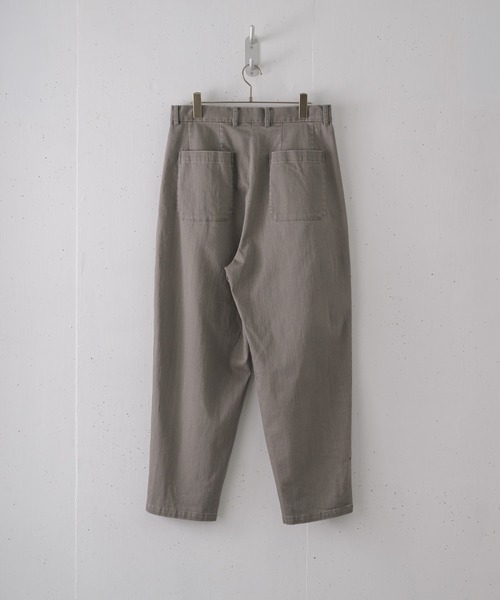 Alcindor Materials(アルシンダーマテリアルズ)の「bio processing tapered pants/バイオ加工テーパードパンツ(その他パンツ・メンズ・グレー/ナチュラル/ダークブルー・MEDIUM/LARGE)」の19枚目の写真