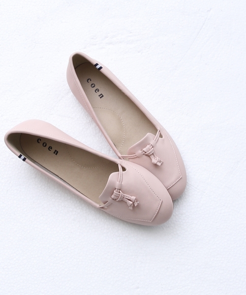 coen(コーエン)の「タッセルフラットシューズ(ドレスシューズ・レディース・ベージュ/ネイビー/ライトピンク・X-LARGE/LARGE/MEDIUM/SMALL)」の3枚目の写真