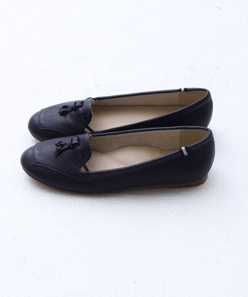 coen(コーエン)の「タッセルフラットシューズ(ドレスシューズ・レディース・ベージュ/ネイビー/ライトピンク・X-LARGE/LARGE/MEDIUM/SMALL)」の5枚目の写真