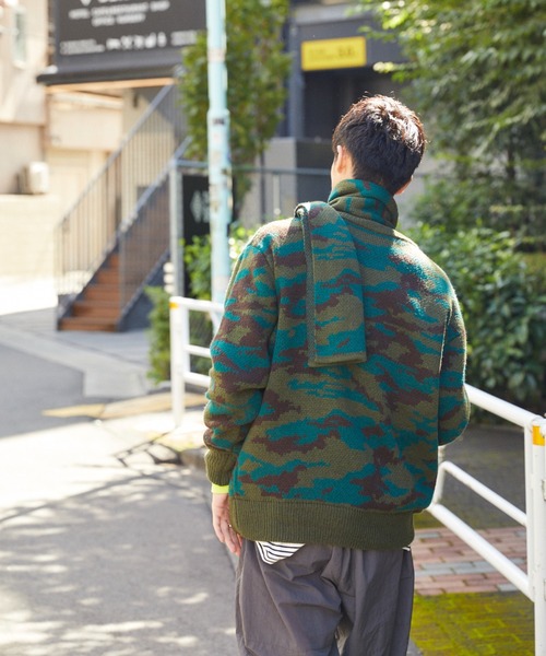 WHIMSIC（ウィムジック）の「【WHIMSIC】フローラカモフラージュニットプルオーバー（ニット/セーター・メンズ・ベージュ/オリーブ・FREE）」の5枚目の写真