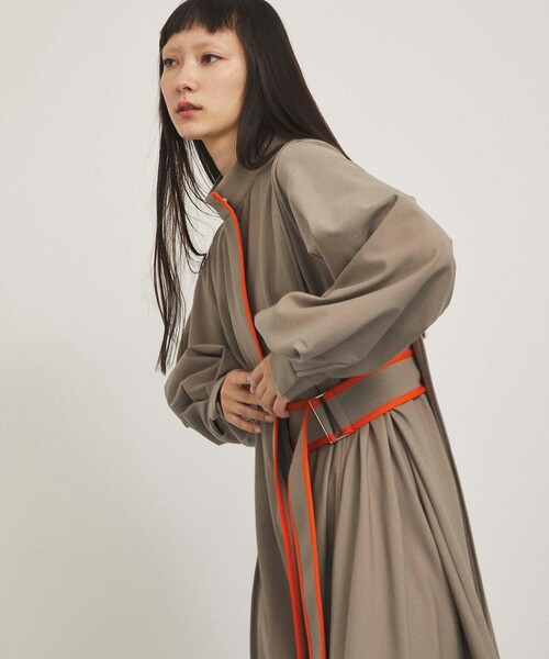 CITY TOKYO（シティトウキョウ）の「パイピング4WAYストレッチドレス（ワンピース・レディース・ベージュ/ブラック・FREE）」の20枚目の写真