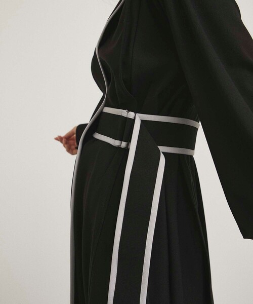 CITY TOKYO（シティトウキョウ）の「パイピング4WAYストレッチドレス（ワンピース・レディース・ベージュ/ブラック・FREE）」の6枚目の写真