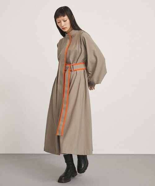 CITY TOKYO（シティトウキョウ）の「パイピング4WAYストレッチドレス（ワンピース・レディース・ベージュ/ブラック・FREE）」の15枚目の写真