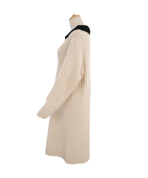 ANDJ(アンドジェイ)の「【ANDJ MADE】ケーブル編みバイカラーポロ襟ニットワンピース(ワンピース・レディース・オフホワイト・M)」の3枚目の写真