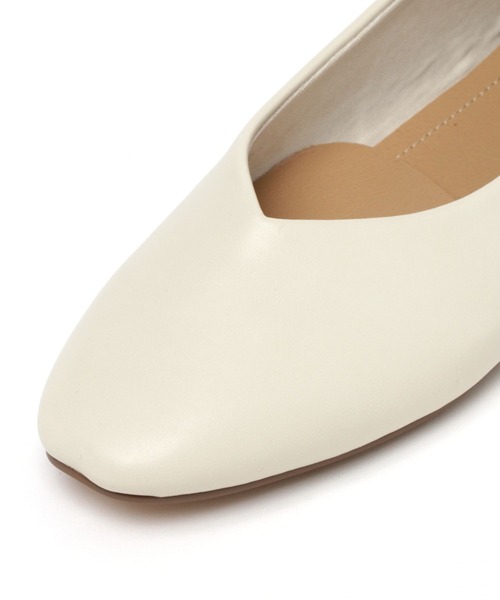 niko and...（ニコアンド）の「オリジナルカットポインテッドパンプス（パンプス・レディース・ブラック/アイボリー/ブルー・SMALL/MEDIUM/LARGE）」の8枚目の写真
