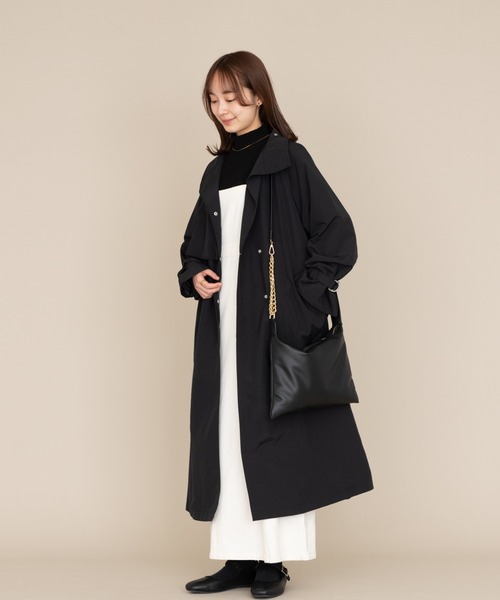 NEUNA（ヌナ）の「【4way】【普段使いにもオケージョンにも◎】ゴールドチェーン/ヴィーガンレザーショルダーバッグ（ショルダーバッグ・レディース・ホワイト/ブラック/シルバー・FREE）」の12枚目の写真