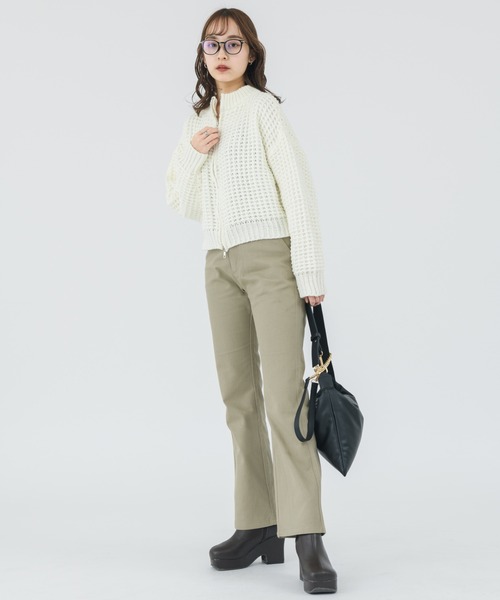 NEUNA（ヌナ）の「【4way】【普段使いにもオケージョンにも◎】ゴールドチェーン/ヴィーガンレザーショルダーバッグ（ショルダーバッグ・レディース・ホワイト/ブラック/シルバー・FREE）」の4枚目の写真