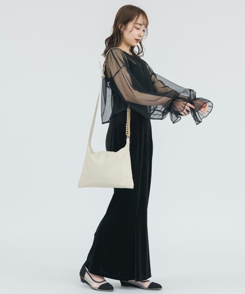 NEUNA（ヌナ）の「【4way】【普段使いにもオケージョンにも◎】ゴールドチェーン/ヴィーガンレザーショルダーバッグ（ショルダーバッグ・レディース・ホワイト/ブラック/シルバー・FREE）」の8枚目の写真