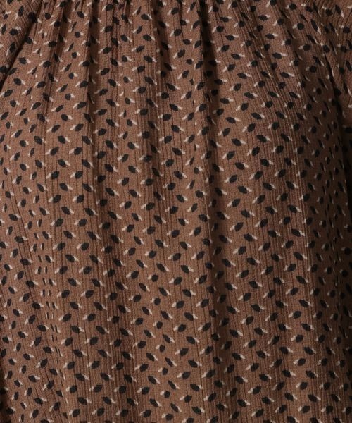 LOWRYS FARM（ローリーズファーム）の「プリーツスクエアブラウスLS