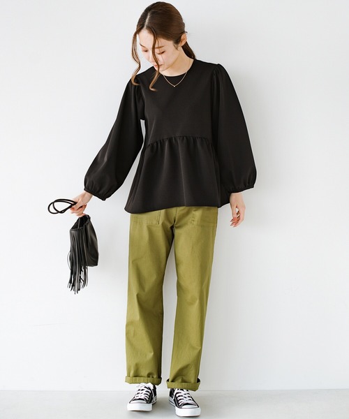 haco!（ハコ）の「これさえあればきちんとシーンも普段遣いもオールマイティー！撥水加工の大人かわいいギャザートップス by que made me（シャツ/ブラウス・レディース・ブラック/ベージュ/ネイビー・SMALL/MEDIUM/LARGE/X-LARGE）」の4枚目の写真