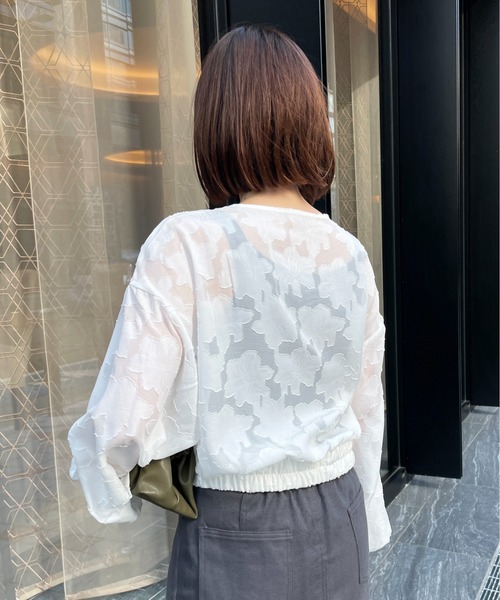 StyleSea(スタイルシー)の「シアーフラワージャガードノーカラーブルゾン(ブルゾン・レディース・ブラック/オフホワイト・MEDIUM)」の17枚目の写真