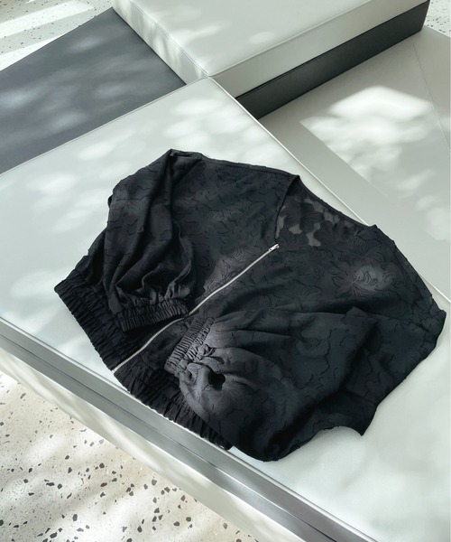 StyleSea(スタイルシー)の「シアーフラワージャガードノーカラーブルゾン(ブルゾン・レディース・ブラック/オフホワイト・MEDIUM)」の12枚目の写真