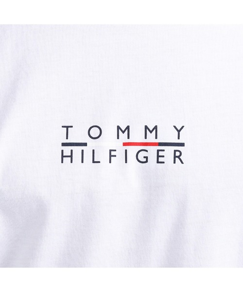 TOMMY HILFIGER(トミーヒルフィガー)の「【オンライン限定】スクエアロゴTシャツ(Tシャツ/カットソー・メンズ・ホワイト/ライトブルー/カーキ/ブラック/ネイビー/オレンジ・MEDIUM/SMALL/LARGE/X-LARGE/XX-LARGE)」の13枚目の写真
