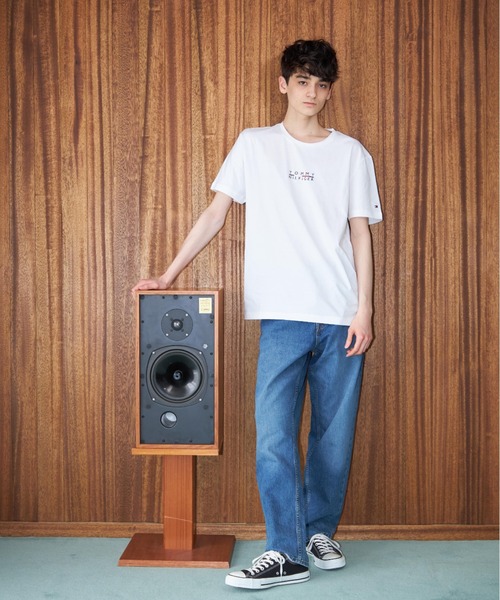 TOMMY HILFIGER(トミーヒルフィガー)の「【オンライン限定】スクエアロゴTシャツ(Tシャツ/カットソー・メンズ・ホワイト/ライトブルー/カーキ/ブラック/ネイビー/オレンジ・MEDIUM/SMALL/LARGE/X-LARGE/XX-LARGE)」の21枚目の写真