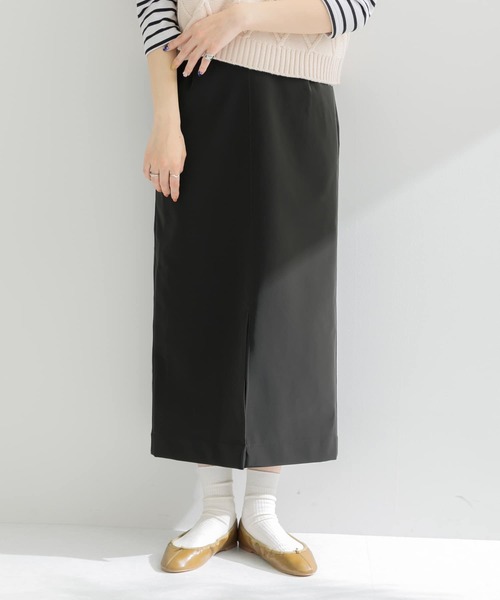 ITEMS URBANRESEARCH（アイテムズ アーバンリサーチ）の「フィブリルレザースカート（スカート・レディース・ブラック/カーキ・FREE）」の2枚目の写真