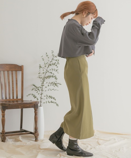 ITEMS URBANRESEARCH（アイテムズ アーバンリサーチ）の「フィブリルレザースカート（スカート・レディース・ブラック/カーキ・FREE）」の17枚目の写真