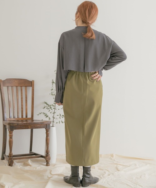 ITEMS URBANRESEARCH（アイテムズ アーバンリサーチ）の「フィブリルレザースカート（スカート・レディース・ブラック/カーキ・FREE）」の18枚目の写真