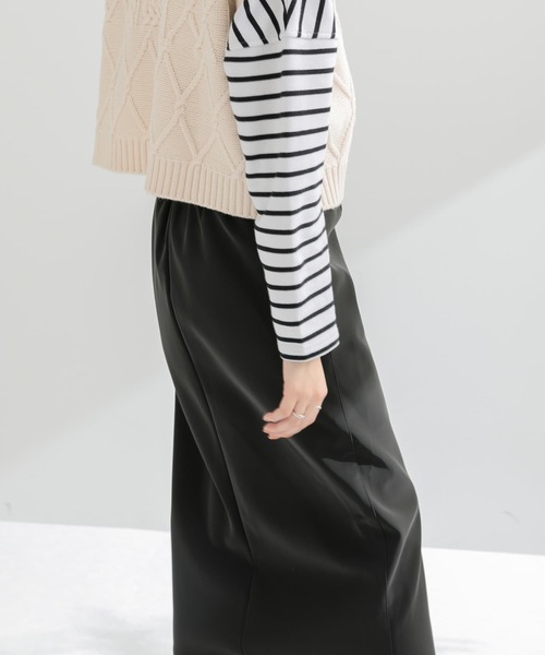 ITEMS URBANRESEARCH（アイテムズ アーバンリサーチ）の「フィブリルレザースカート（スカート・レディース・ブラック/カーキ・FREE）」の5枚目の写真