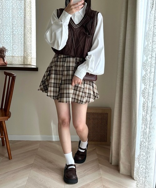 Cham.（チャム）の「ニットベスト（ベスト・レディース・ブラウン/オフホワイト/ベージュ・F）」の7枚目の写真