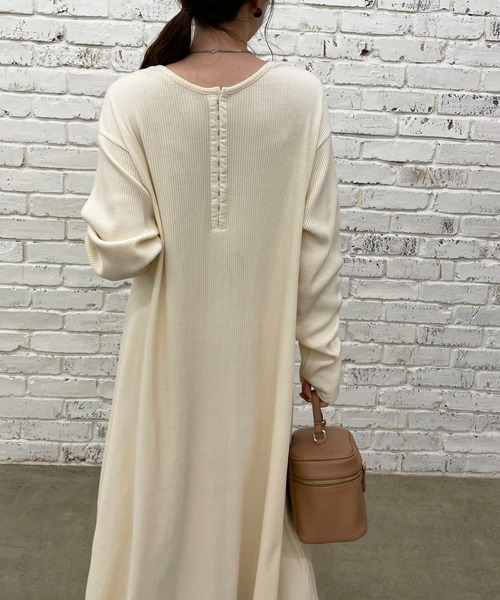 DISCOAT（ディスコート）の「【前後2WAY】リブカットワンピース（ワンピース・レディース・チャコールグレー/ホワイト系その他/グレイッシュベージュ・FREE）」の8枚目の写真