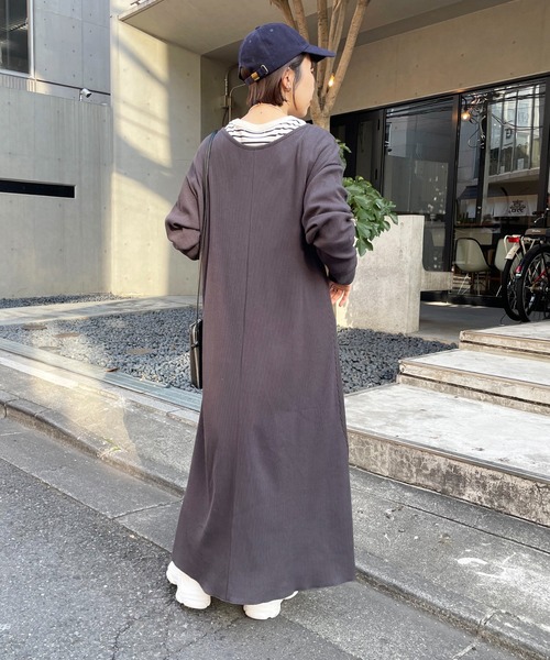 DISCOAT（ディスコート）の「【前後2WAY】リブカットワンピース（ワンピース・レディース・チャコールグレー/ホワイト系その他/グレイッシュベージュ・FREE）」の14枚目の写真