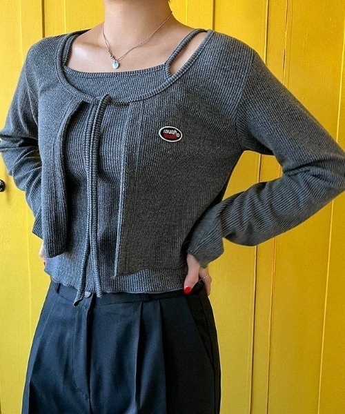 カーディガン A'GEM/9 × .kom 「muah muah/ムーアムーア」 STITCH WOOL KNIT CROP CARDIGAN/ウール A'GEM/9 × .kom『muah muah/ムーアムーア』SLIM FIT KNIT ZIPUP