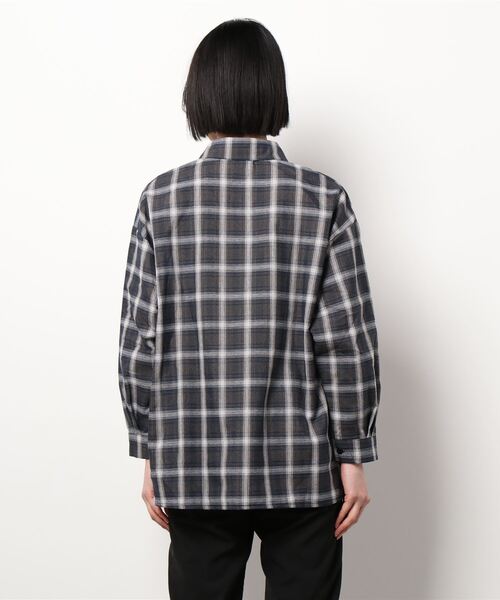 ANAP（アナップ）の「オーバーサイズチェックシャツ（シャツ/ブラウス・レディース・ベージュ/ブラック/アイボリー・FREE）」の21枚目の写真