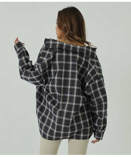 ANAP（アナップ）の「オーバーサイズチェックシャツ（シャツ/ブラウス・レディース・ベージュ/ブラック/アイボリー・FREE）」の6枚目の写真