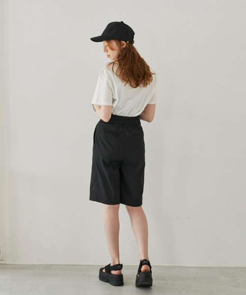 hinari（ヒナリ）の「タックハーフパンツ（その他パンツ・レディース・ブラック/キャメル・SMALL/MEDIUM）」の12枚目の写真