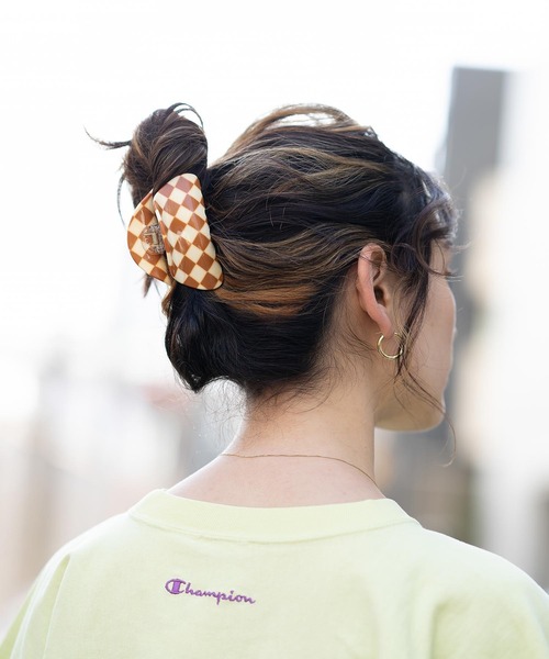 X-girl（エックスガール）の「CLAW CLIP（バレッタ/ヘアクリップ・レディース・ブラック/ベージュ/ブルー・ONE SIZE）」の6枚目の写真