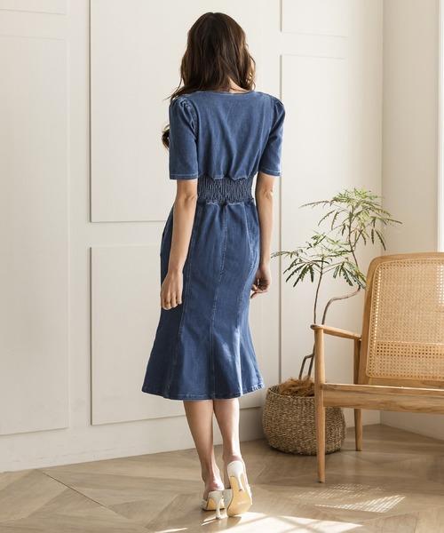 Julia Boutique(ジュリアブティック)の「フロントスリットマーメイドデニムワンピース/22014(ワンピース・レディース・ネイビー・ONE)」の3枚目の写真