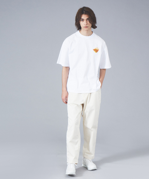 BAD BOY（バッドボーイ）の「【BADBOY / バッドボーイ】BADBOYCLUB ファイヤーパターン ロゴ Tシャツ（Tシャツ/カットソー・メンズ・ホワイト/ライトブルー/ブラック・M/L）」の4枚目の写真