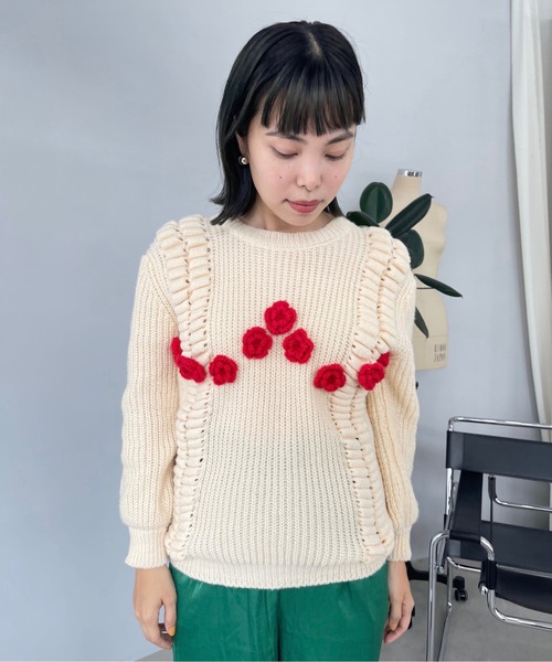 SANSeLF（サンセルフ）の「フリルフラワーニットトップス