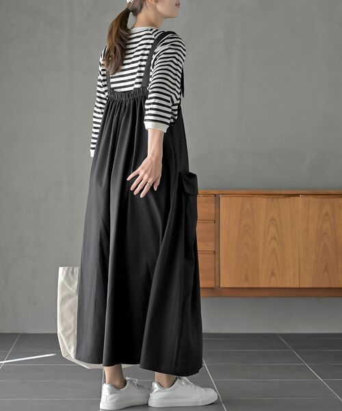 rps（アールピーエス）の「麻混アウトポケットジャンスカート（ジャンパースカート・レディース・ブラック/ネイビー/ライトカーキ/グレイッシュベージュ/ブラウン・M/フリー）」の8枚目の写真