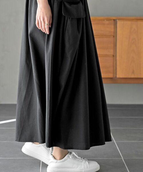 rps（アールピーエス）の「麻混アウトポケットジャンスカート（ジャンパースカート・レディース・ブラック/ネイビー/ライトカーキ/グレイッシュベージュ/ブラウン・M/フリー）」の14枚目の写真