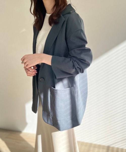 ISOOK（アイスー）の「【ZOZOTOWN限定】Single tailored jacket / シングルテーラードジャケット（テーラードジャケット・レディース・ベージュ/チャコール・FREE）」の2枚目の写真