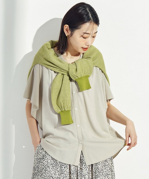 GLOBAL WORK（グローバルワーク）の「サラサラリラックスブラウス半袖/265474（シャツ/ブラウス・レディース・ライトブルー/アイボリー/ダークブルー/ホワイト系その他2/グリーン系その他3/オレンジ系その他2/ブルー系その他6・SMALL/MEDIUM/LARGE）」の3枚目の写真