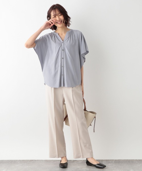 GLOBAL WORK（グローバルワーク）の「サラサラリラックスブラウス半袖/265474（シャツ/ブラウス・レディース・ライトブルー/アイボリー/ダークブルー/ホワイト系その他2/グリーン系その他3/オレンジ系その他2/ブルー系その他6・SMALL/MEDIUM/LARGE）」の13枚目の写真